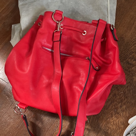 Red backpack bag - Picture 3 of 3